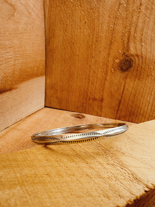 VINTAGE STAMPED NATIVE AMERICAN BANGLE