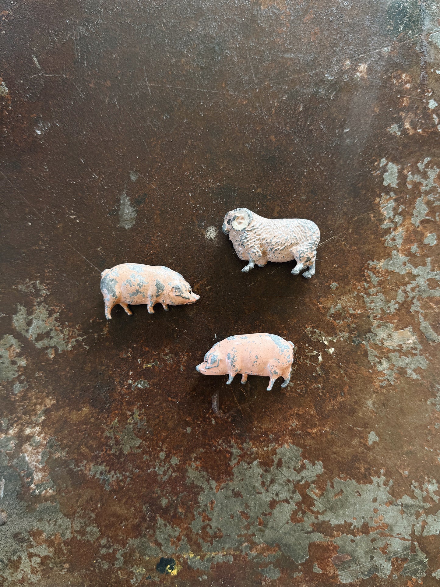 DIE-CAST FARM ANIMALS